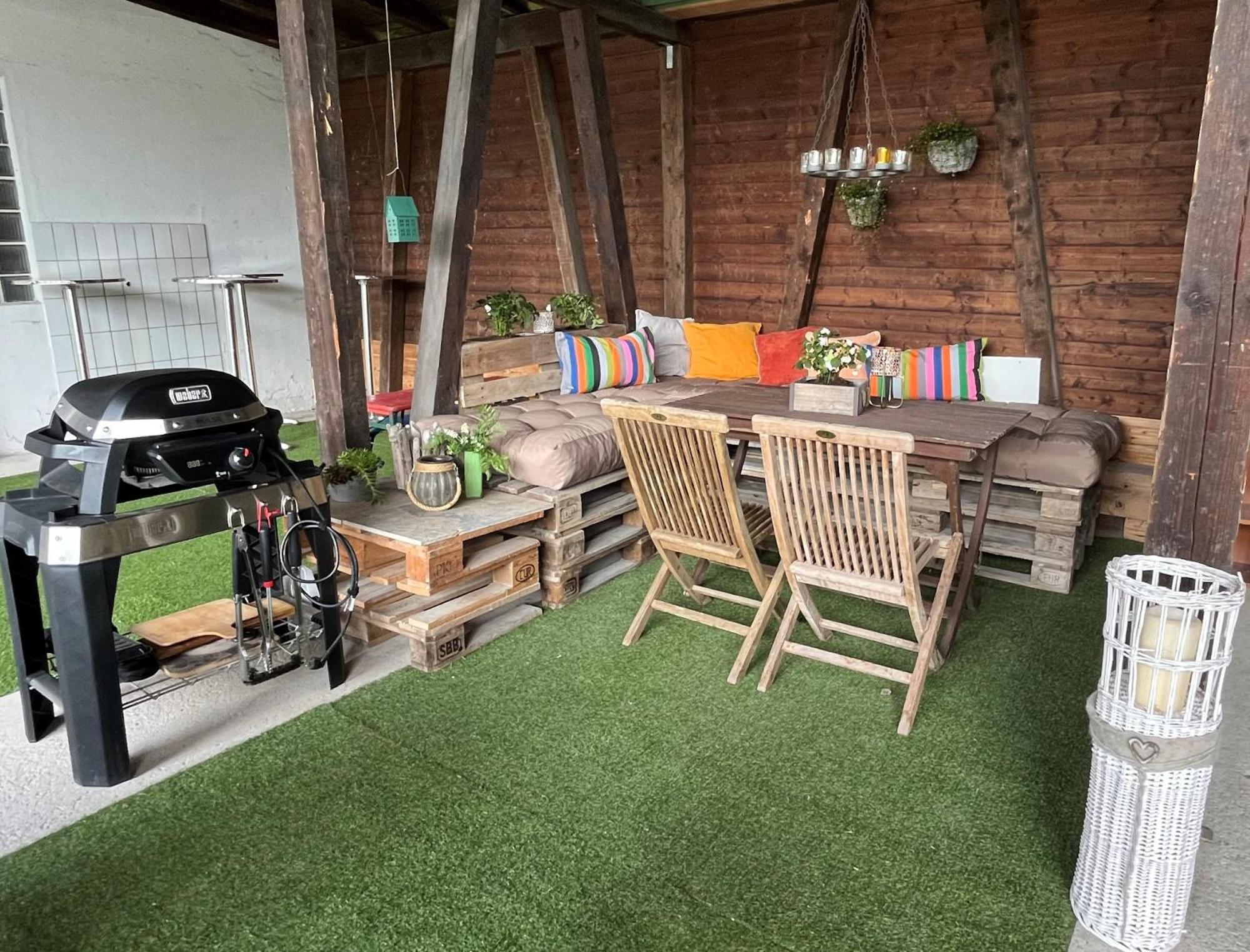 Barrierefreie Schoene Wohnung Im Eg Kossen Exterior photo